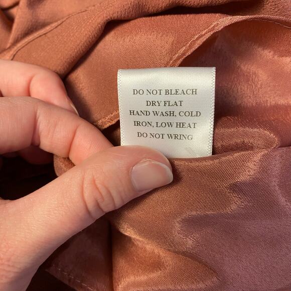 Dress Forum NWT Dusty Rose Asymmetrical Ruffle Romper Size M Boho - Picture 10 of 10